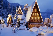 太阳报：曼联球迷抗议球票价格过高，曼市德比门票被迫大降价.